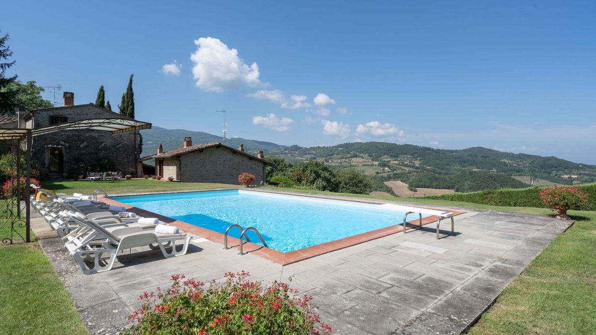 Dicomano Villa | Villa in Vicchio with 4 bedrooms sleeps 10