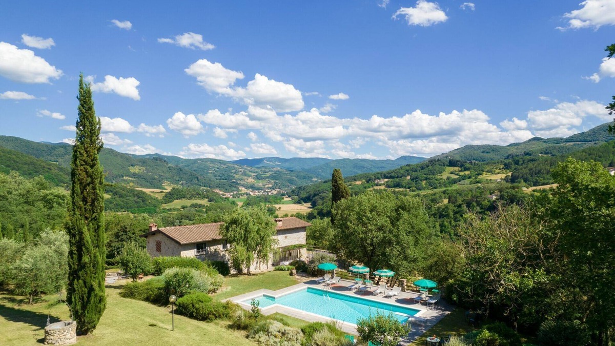 Vicchio Villa | Villa in Vicchio with 7 bedrooms sleeps 14