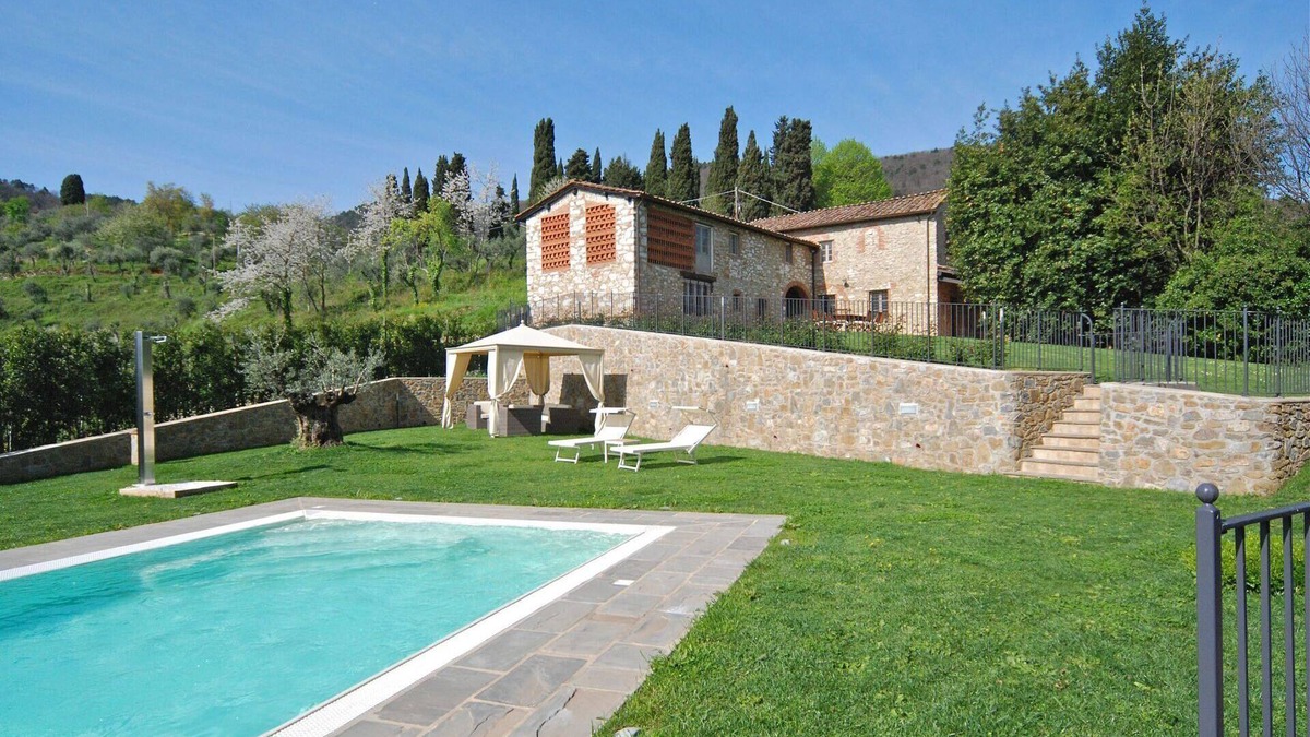 Vicopelago Villa | Villa in Vicopelago with 6 bedrooms sleeps 10