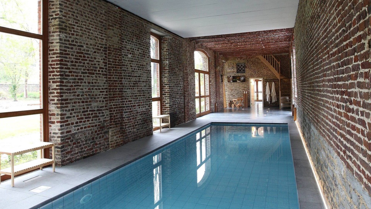 Wanze Villa | Villa in Wanze with Pool and Tennis Court