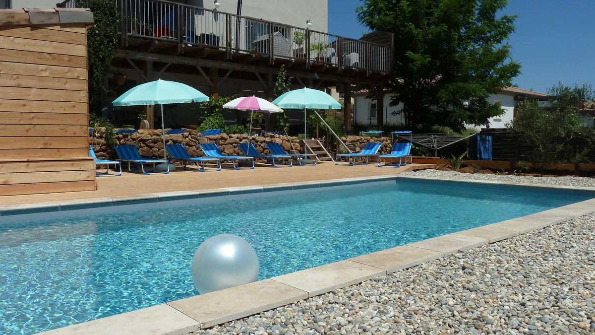 Joyeuse Villa | VILLA INDIVIDUELLE air-conditioned 10 persons 4 bedrooms, 3 bathrooms, heated swimming pool 8x4