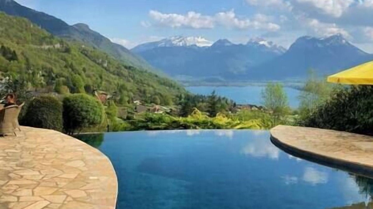 Rovagny Villa | Villa Infinity, 10p
