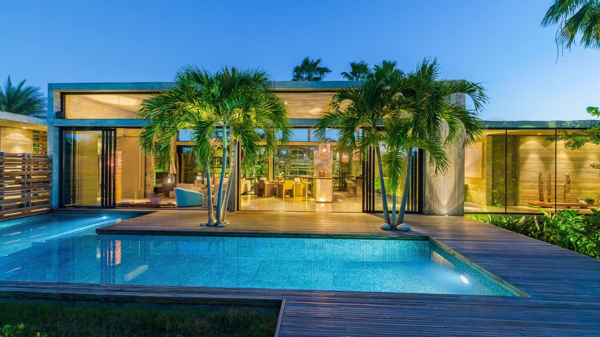 The Bight Villa | Villa Islander in Grace Bay - owner's listing