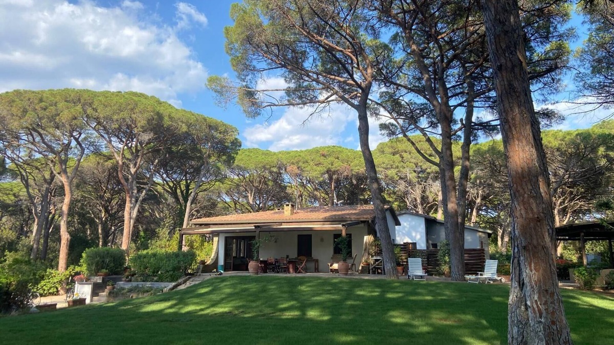 Roccamare Villa | Villa Isabel - A Modern Beach House wifi beach