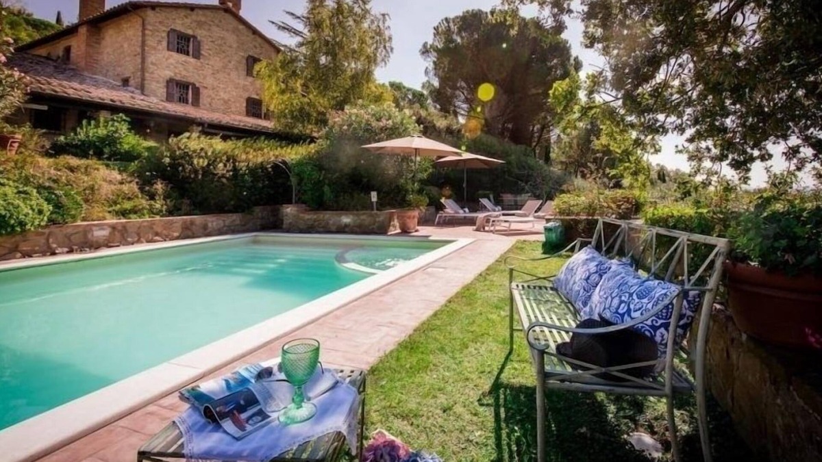 Passignano sul Trasimeno Villa | Villa with panoramic pool Passignano sul Trasimeno, Umbria
