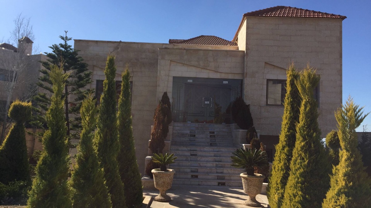 Al Jubeiha Villa | Villa Italia is a luxury villa , italian style with the charme