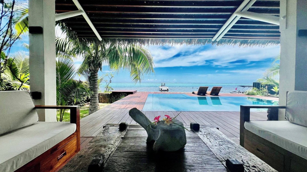 Otumai Villa | Villa Iti - 3BR Oceanfront Villa w/Beautiful Pool