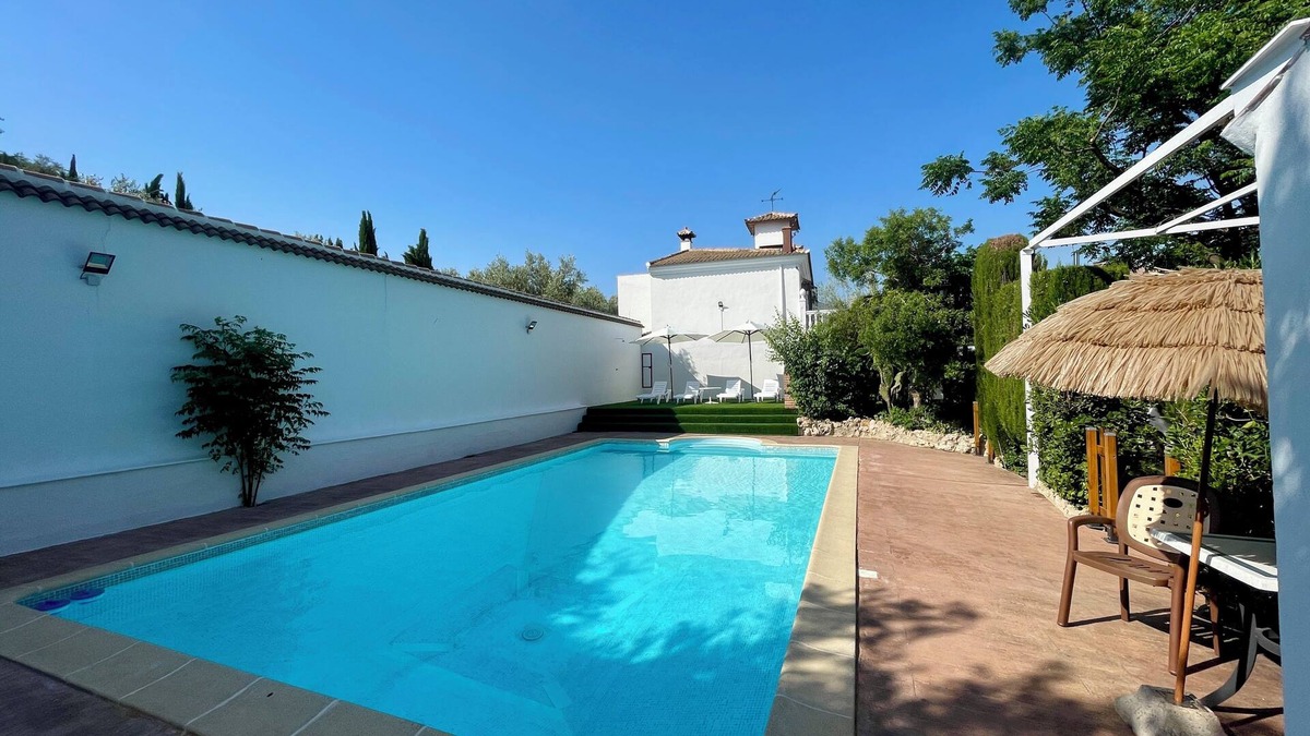 Priego de Cordoba House | Villa Jardín