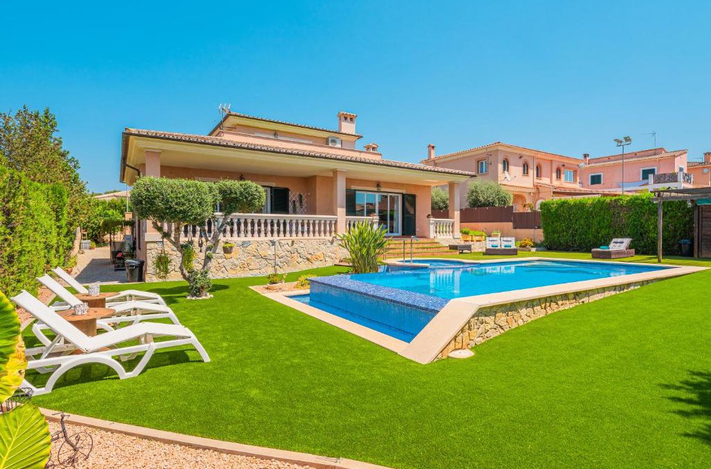 Urbanizacion Sant Marcal Villa | Villa Joan Deia Escultor
