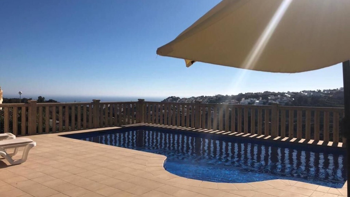 Cumbre del Sol Villa | Villa Joanna - 4 bed - sleeps 8 - sea views - BOOK NOW!