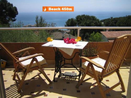 Sant Pol De Mar Villa | Villa Jordana One Step To The Beach