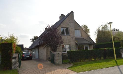 Witte Burg House | Villa Josiane