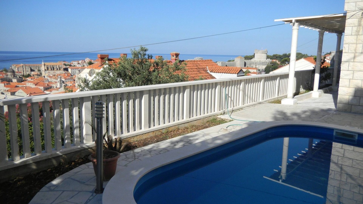Ploce Apartment | Villa Juliet, Three Bedroom, Private Terrace And Pool With Sea View