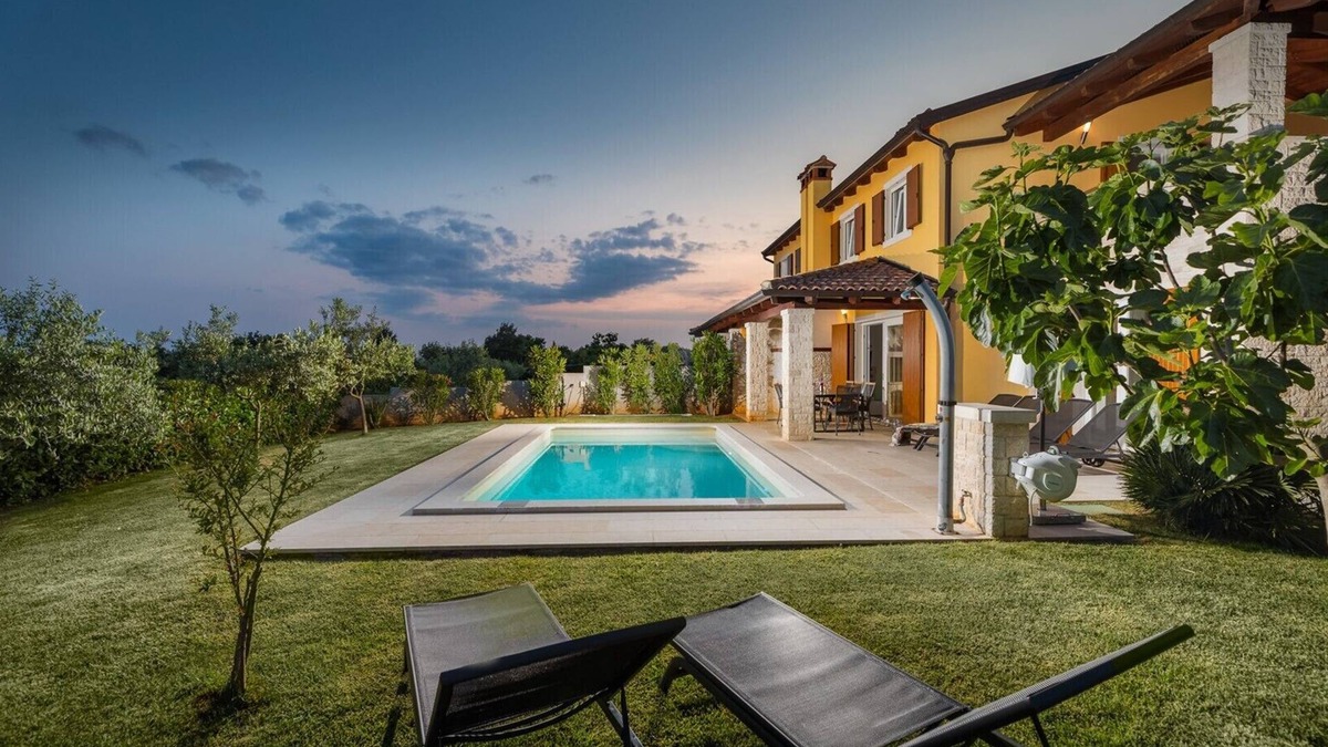 Susnjici Villa | Villa Katharina with pool and sauna