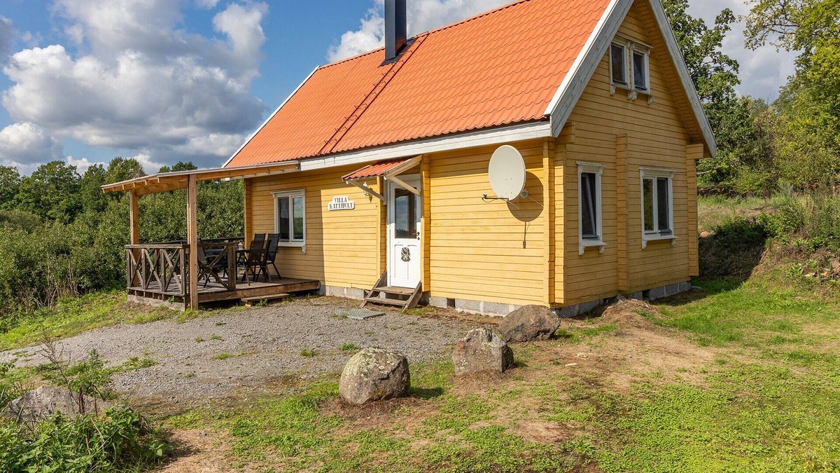 Skaftet House | Villa Katthult, cozy holiday home near Vimmerby on the Baltic Sea
