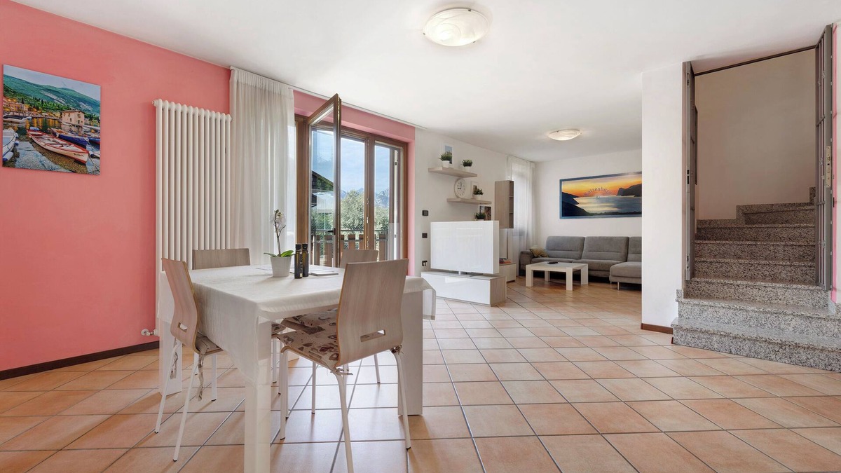 Bolognano-Vignole Villa | Villa 'Katzemburg 5+' with Lake View, Private Garden and Wi-Fi