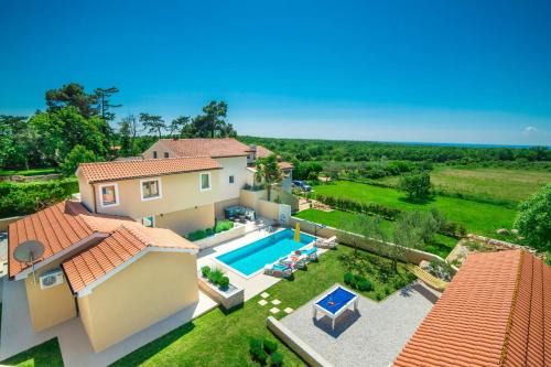 Farini Villa | Villa Kolombera by Villa Plus