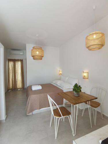 Perivolos Apartment | Villa Konstantinos