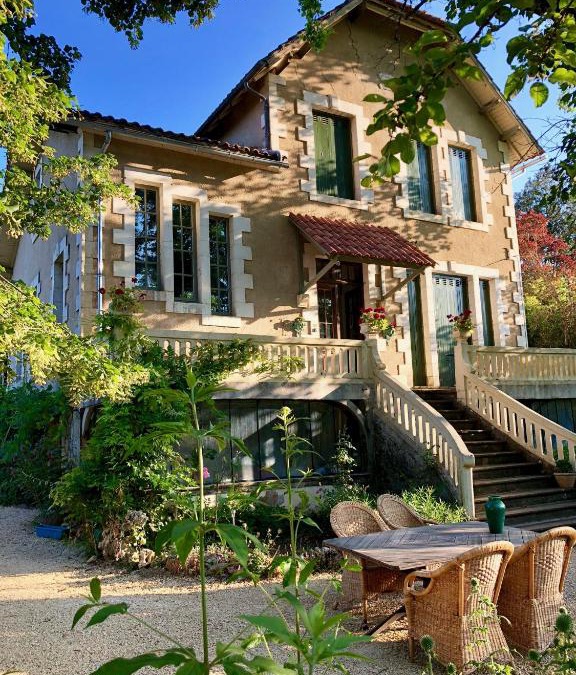 Saint-Pompont Bed & Breakfast | Villa Léovil