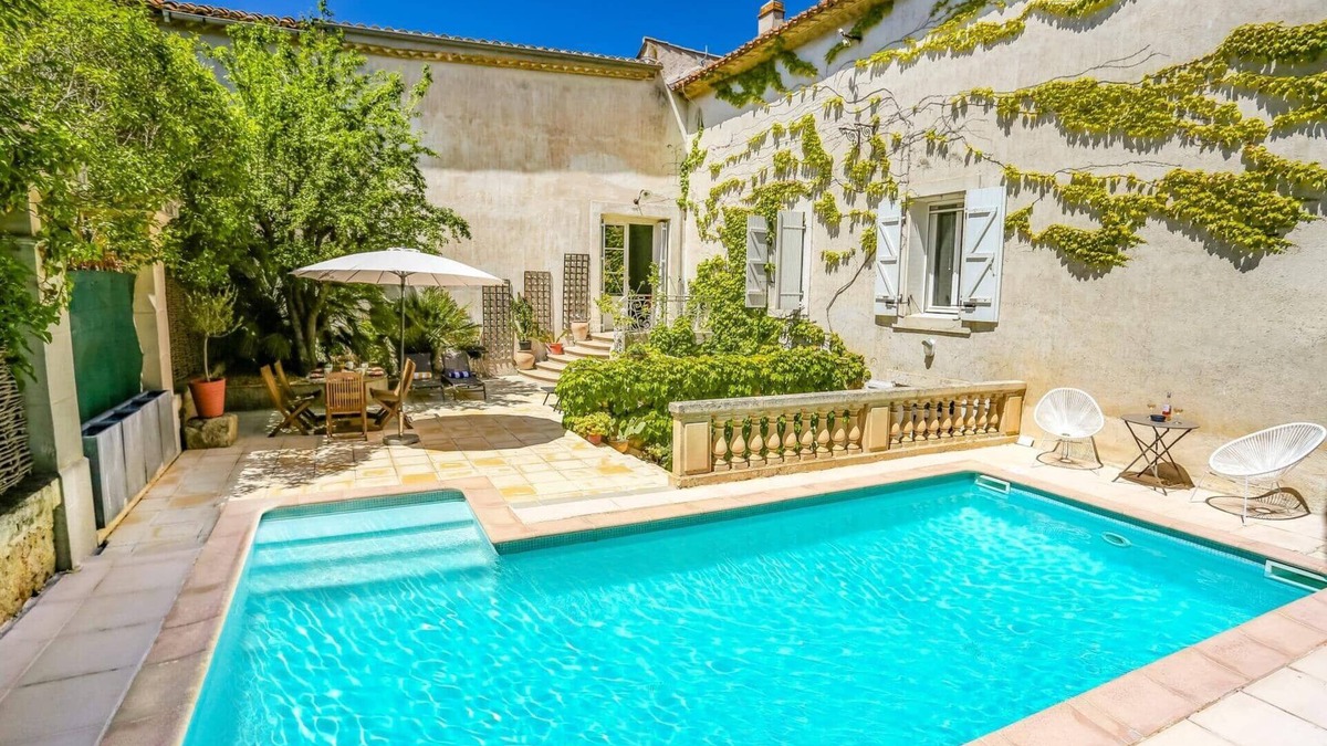 Capestang Villa | Villa La Fontaine by Villa Plus