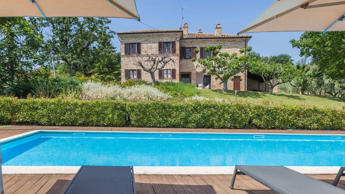 Ripatransone Villa | Villa La Fonte 14 with pool in the hills of Ripatransone, just 15 minutes from the Adriatic Sea