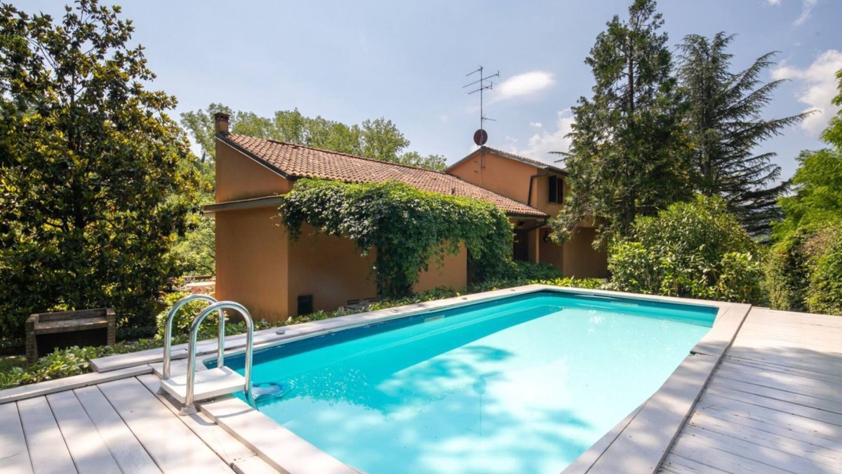 Barberino di Mugello Villa | Villa la Bruscola by MMega