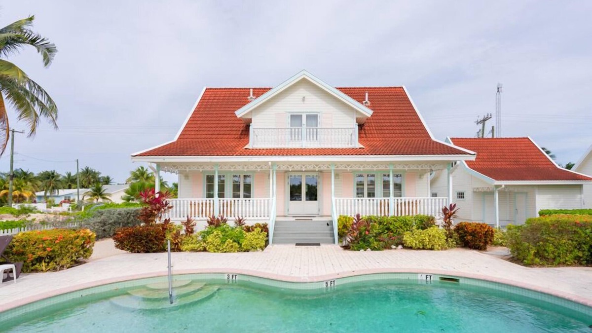 Rum Point Villa | Villa La Playa – An Authentic Caymanian Style Villa on a Serene Inlet