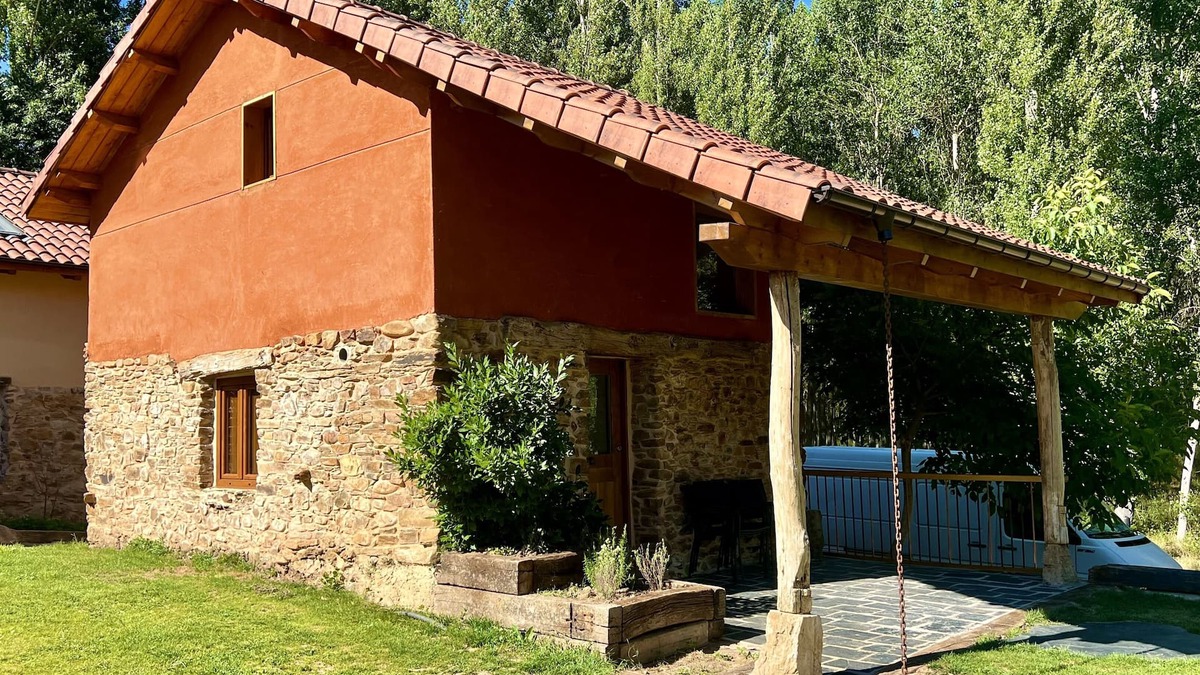 El Castro Cottage | Villa la Roza III. Rural paradise with fireplace, riverside, biosphere reserve