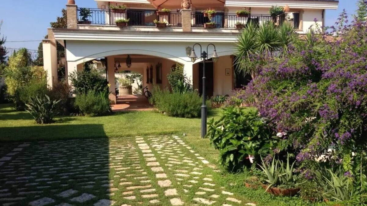 Palmi Villa | Villa La Sila - Private villa with pool