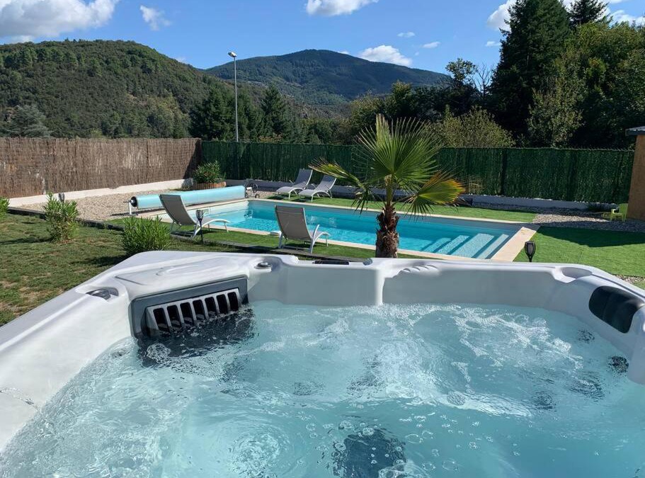 Pont-de-Labeaume Villa | Villa La source & SPA
