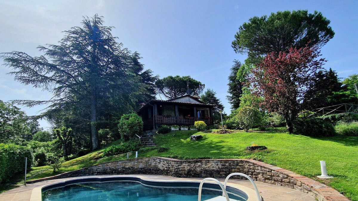 Pietralunga Villa | Villa la Verde-Delightful villa with garden and pool in the Umbrian countryside