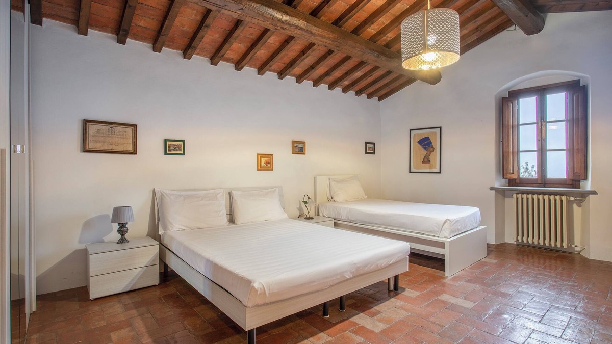 Calenzano Villa | Villa Laura