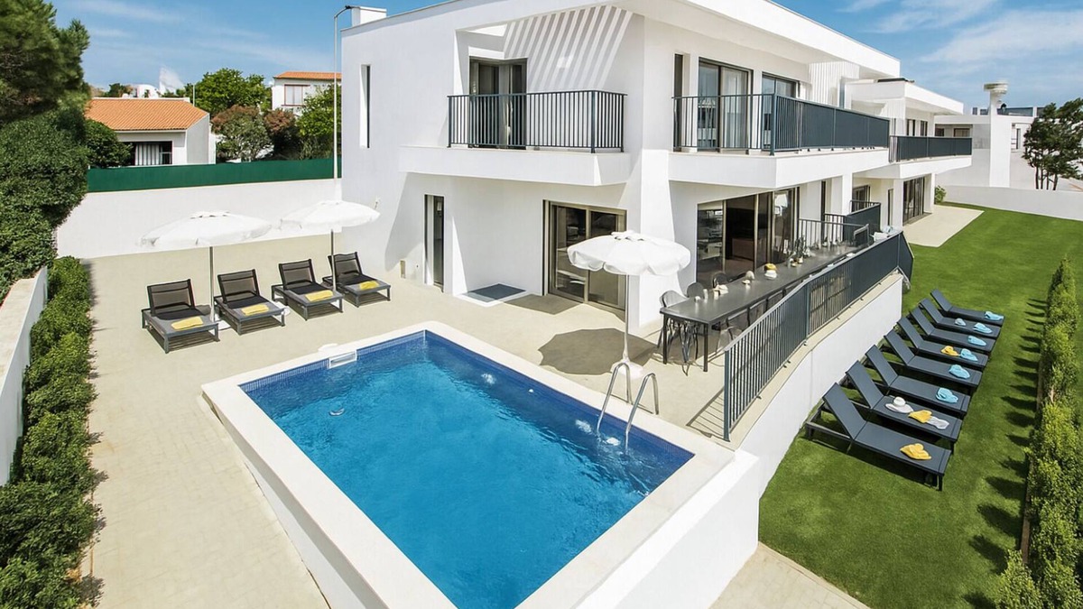 Areias de Sao Joao Villa | Villa Lavenda, Stunning 8 bedroom villa with sunny pool, roof terrace & jacuzzi