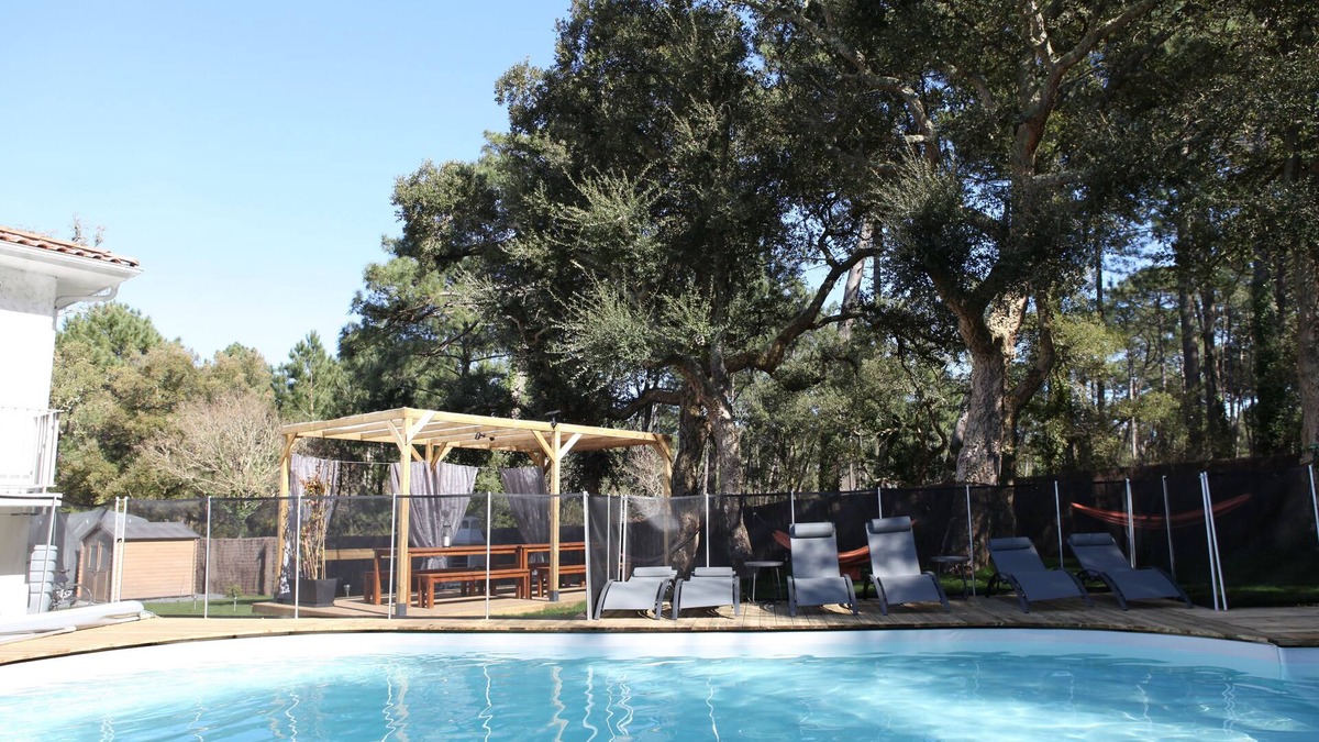 Vieux-Boucau-les-Bains Villa | Villa Les Buyères-very close to the beach-HOT SWIMMING POOL