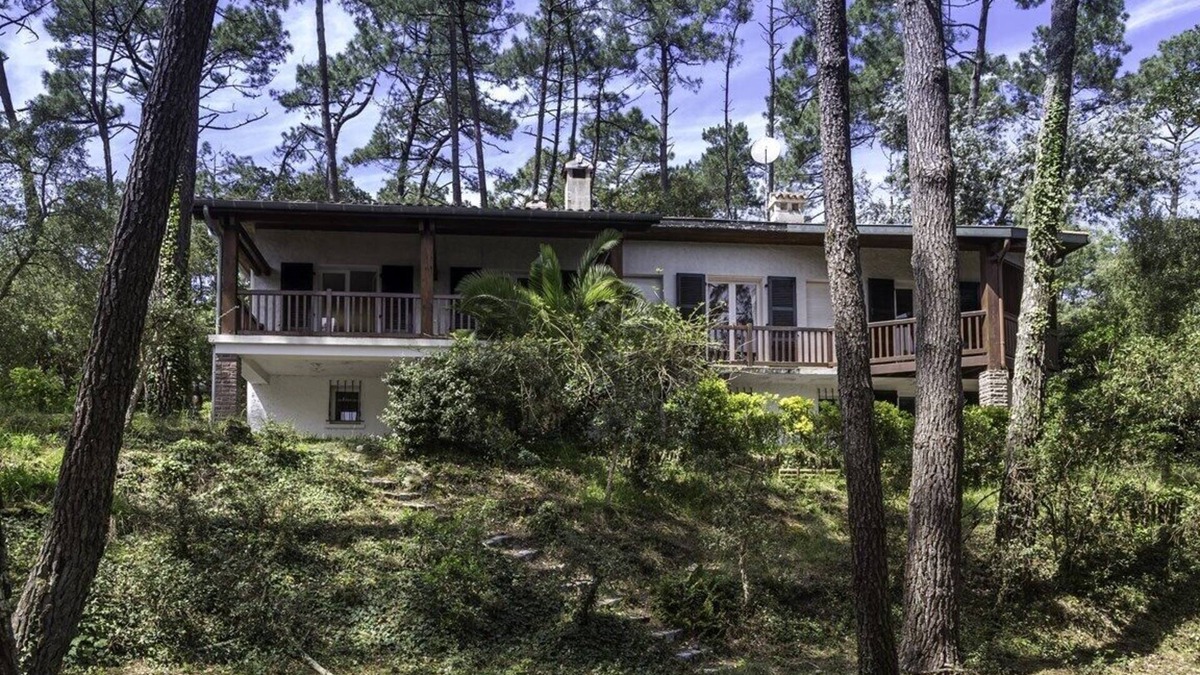 Les Estagnots House | Villa LE MENEZ for 10 persons with view on the marine lake