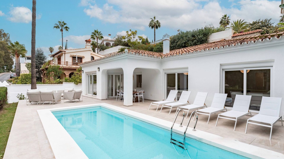 Mijas Villa | Villa 'Lemac' with Private Pool, Private Terrace and Air Conditioning