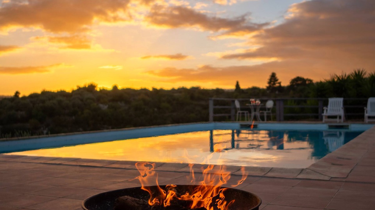 Ferla Villa | Villa Lenzo, an oasis of peace on the Anapo Valley.