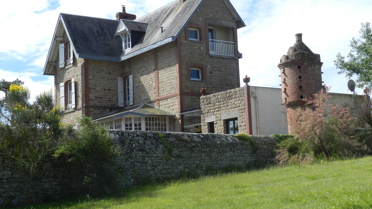 Saint-Jean-le-Thomas House | Villa les Dunes