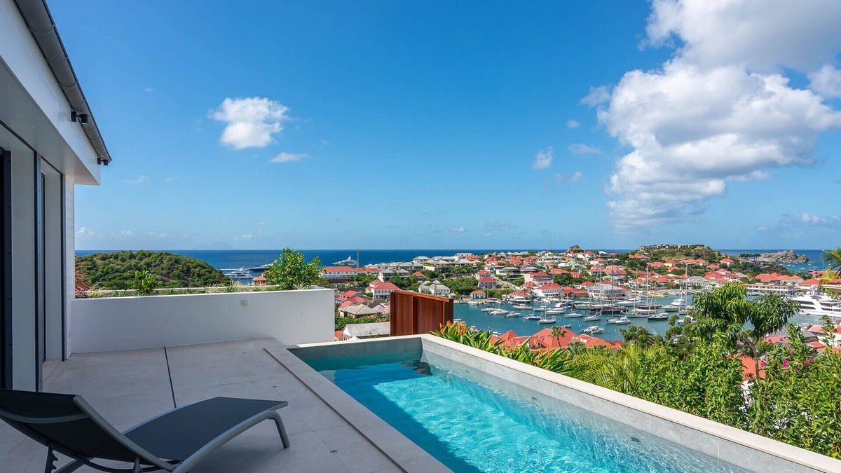 Lurin Villa | Villa Les Grenadines (3 bedrooms)