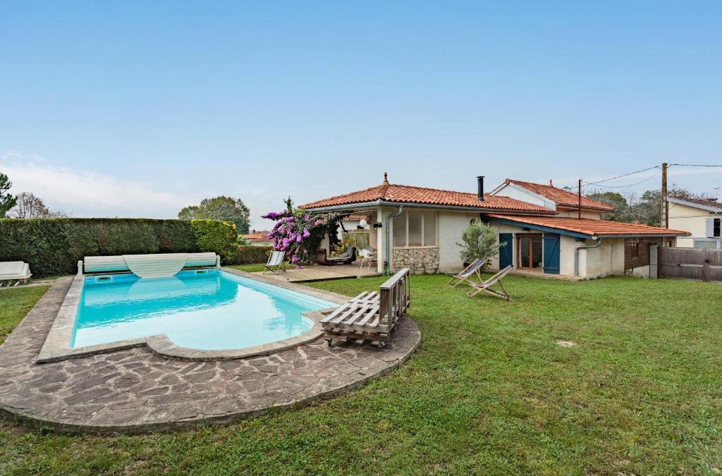 Sames House | Villa Les Lys - Avec piscine et grand jardin