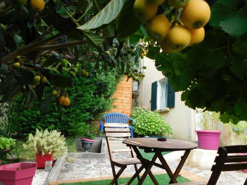 Drome Provencale Apartment | villa les Pins