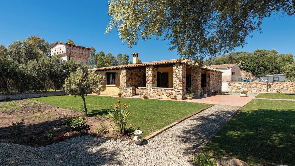 Sant'Elmo Villa | Villa “Licia San Pietro” with Sea View, Wi-Fi, Air Conditioning, Terrace & Garden
