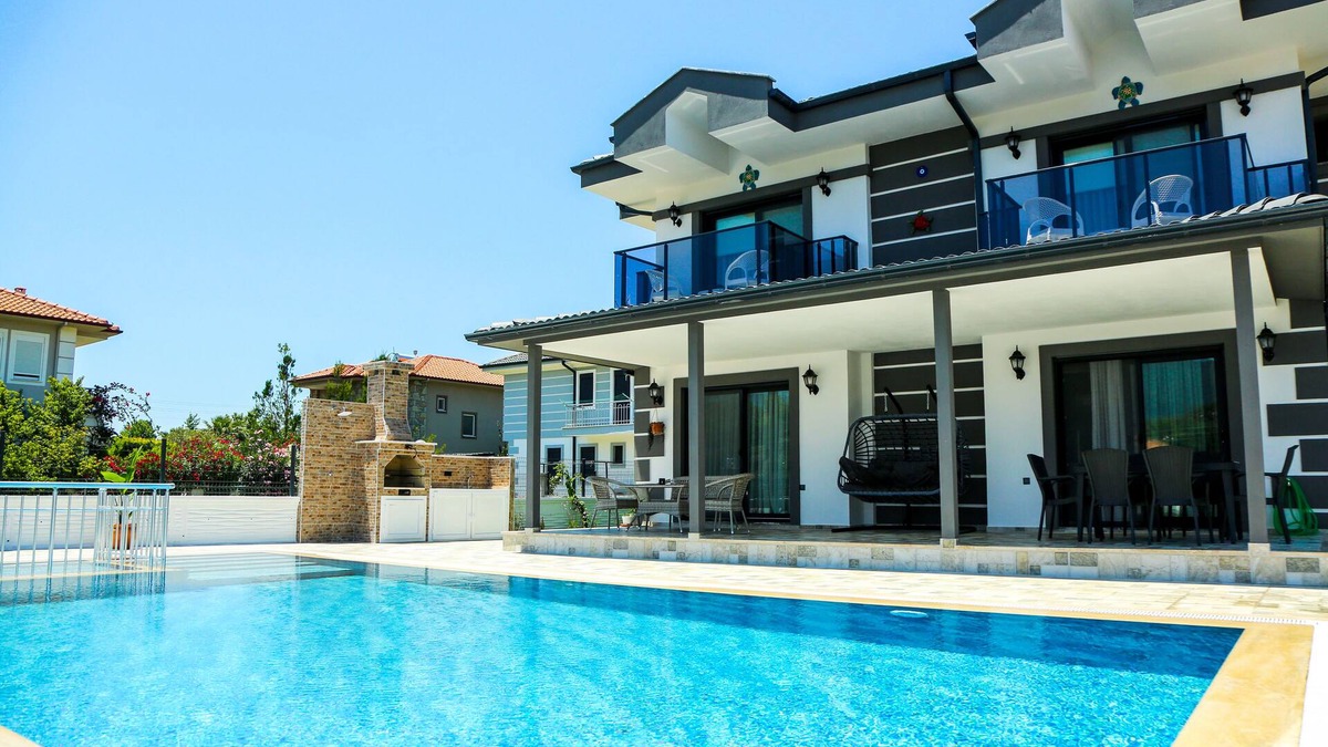 Dalyan City Center Villa | Villa Lilyum luxury sleeps 8 private pool
