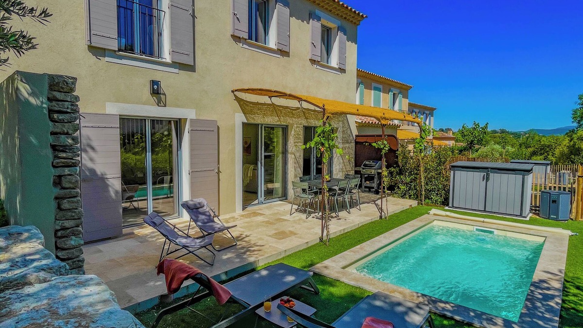 Goult Villa | Villa Lisette, a 3-star villa in the heart of Goult and Provence