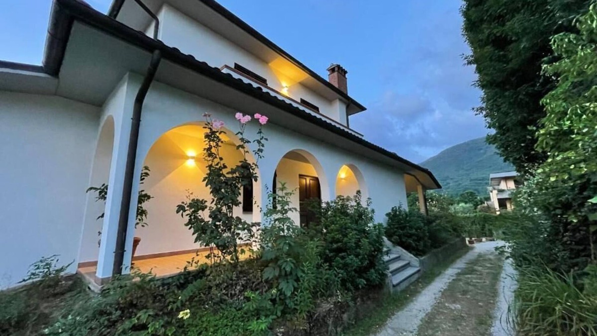 Fornaci di Barga Villa | Villa Lori