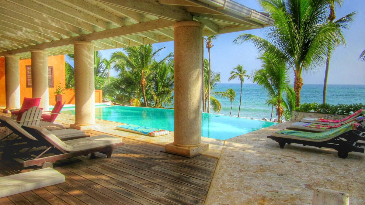 Las Galeras Villa | Villa Los Gorgones, ocean-front, near beach, sleeps 9