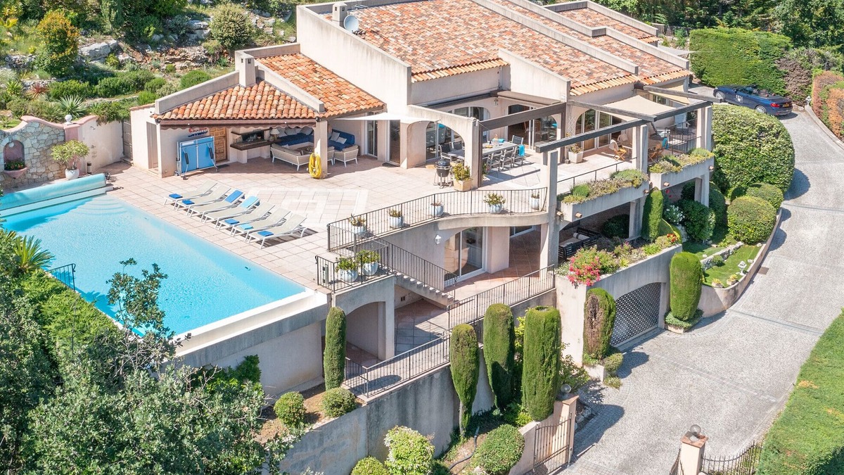 Speracedes Villa | Villa Lou Bea - Luxury Holiday Villa with Panoramic Views in Cabris