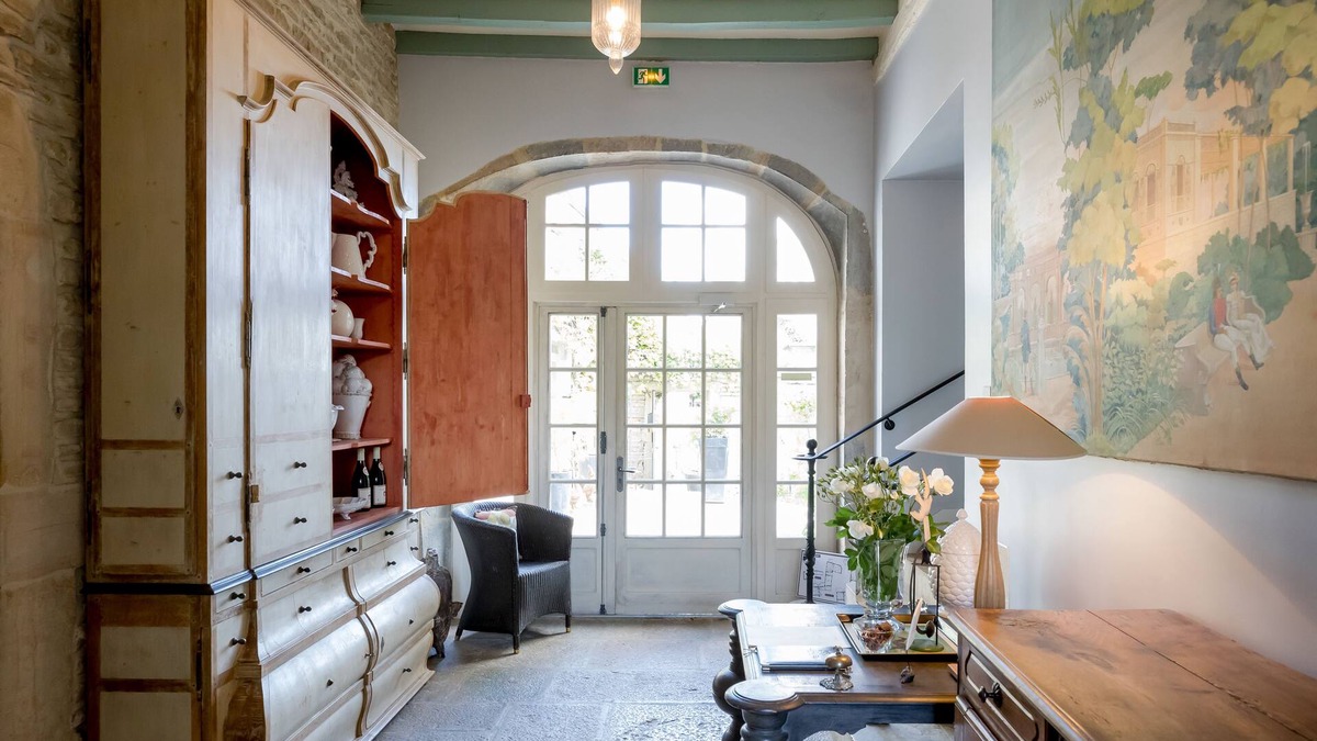 Aloxe-Corton Hotel | Villa Louise