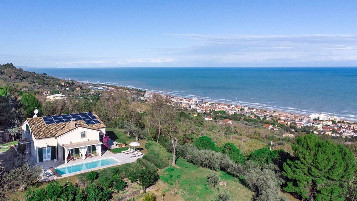 Silvi Villa | Villa Lucente 6+2, Emma Villas
