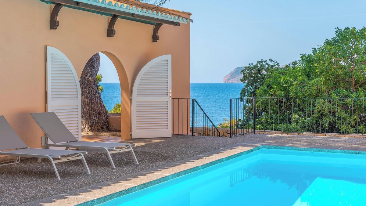 Cala Gat House | Villa Lumb with Private Access to the Sea, Sea & Mountain View, Pool, A/C, Wi-Fi, Garden & Terrace